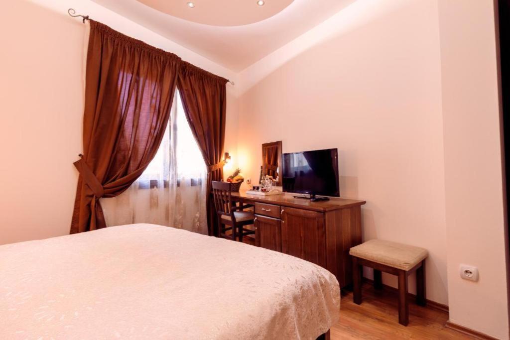 Downtown Rooms Ni Exterior foto